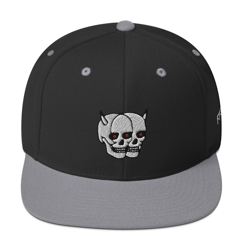 F.r.e.e two skull snapback hat