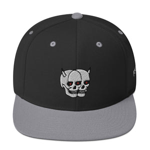 F.r.e.e two skull snapback hat