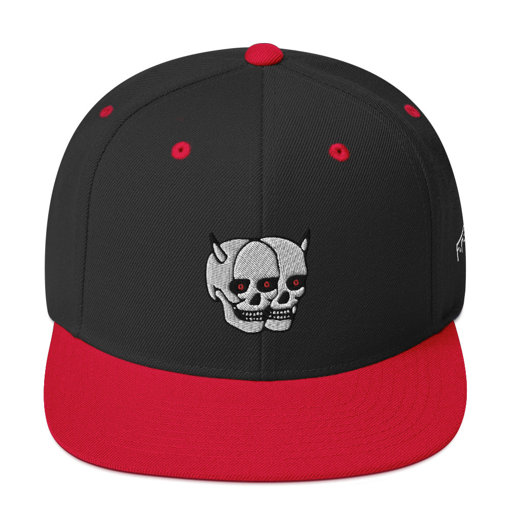 F.r.e.e two skull snapback hat