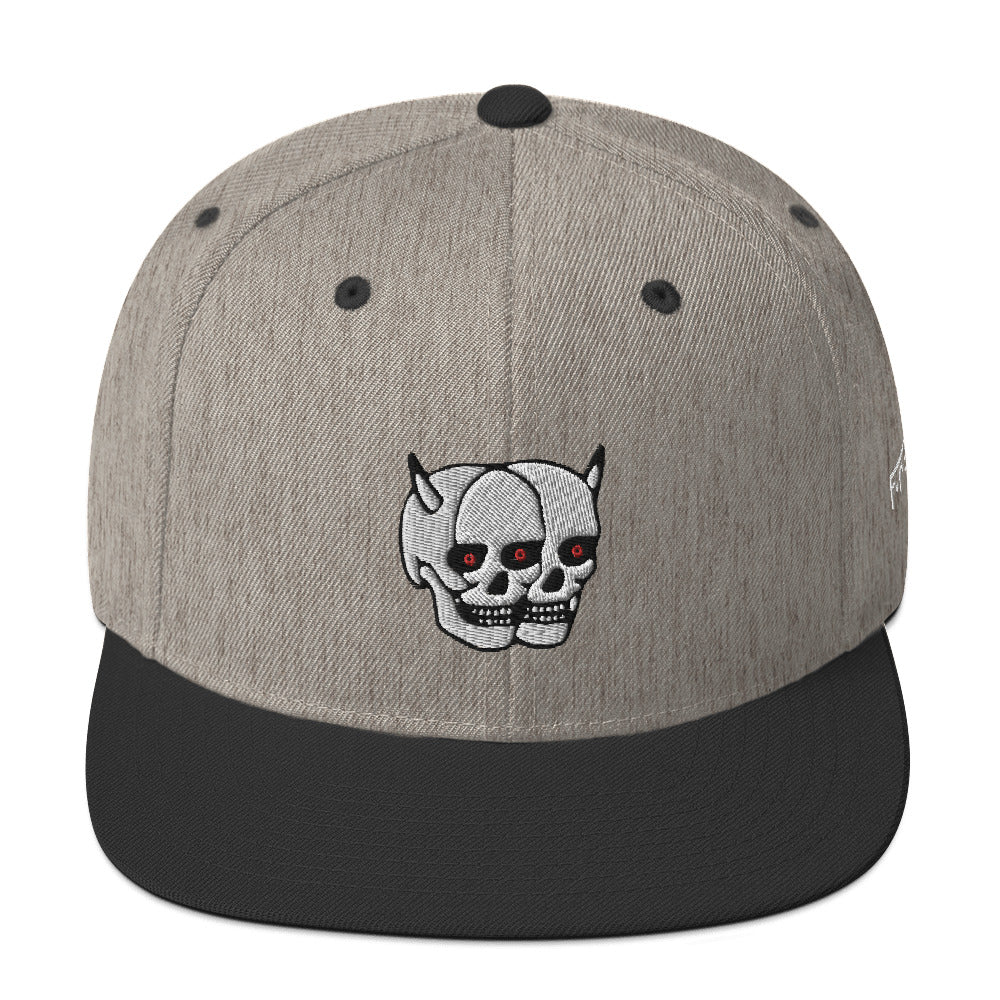 F.r.e.e two skull snapback hat