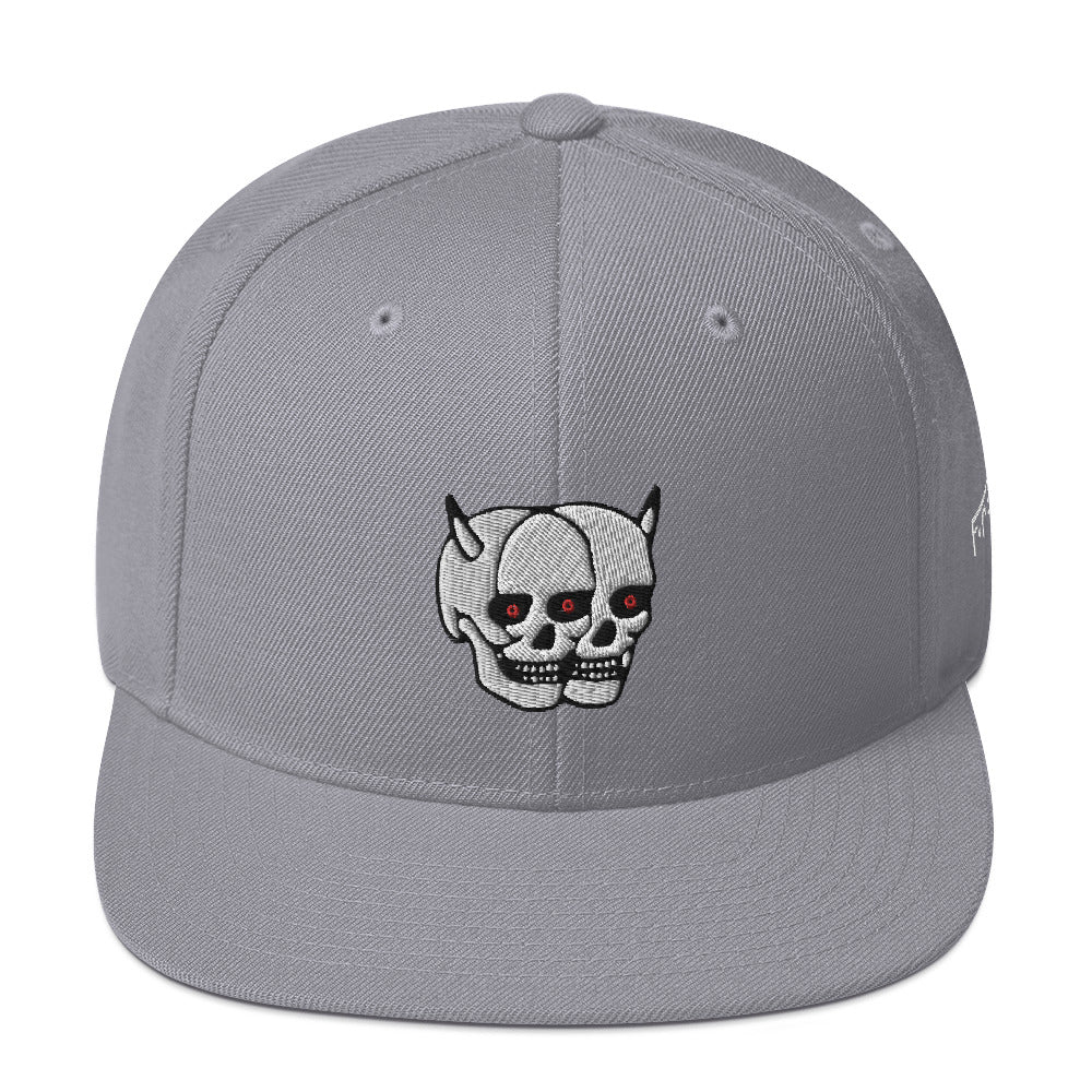F.r.e.e two skull snapback hat