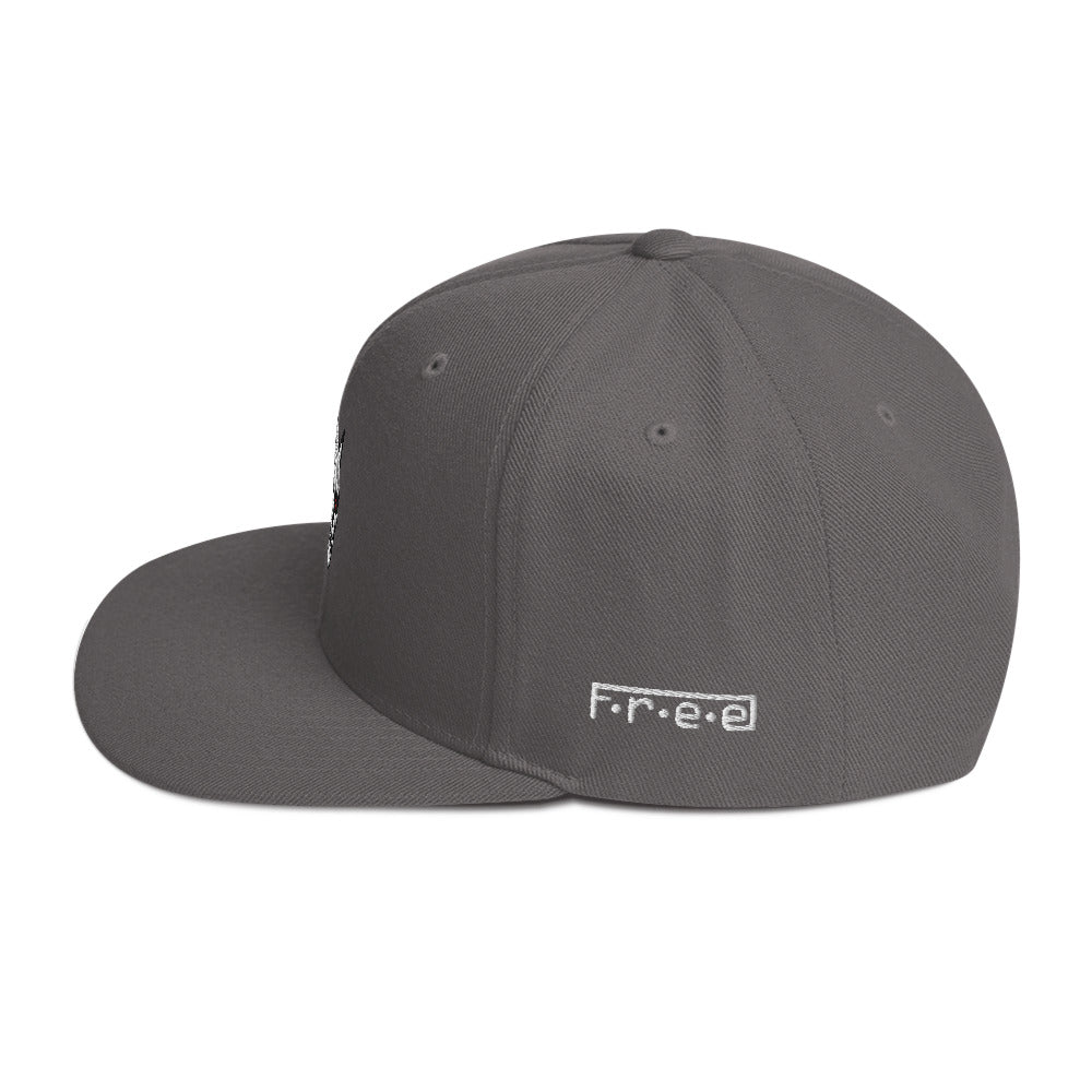 F.r.e.e two skull snapback hat