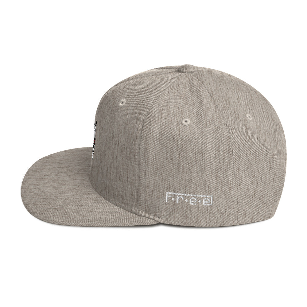 F.r.e.e two skull snapback hat