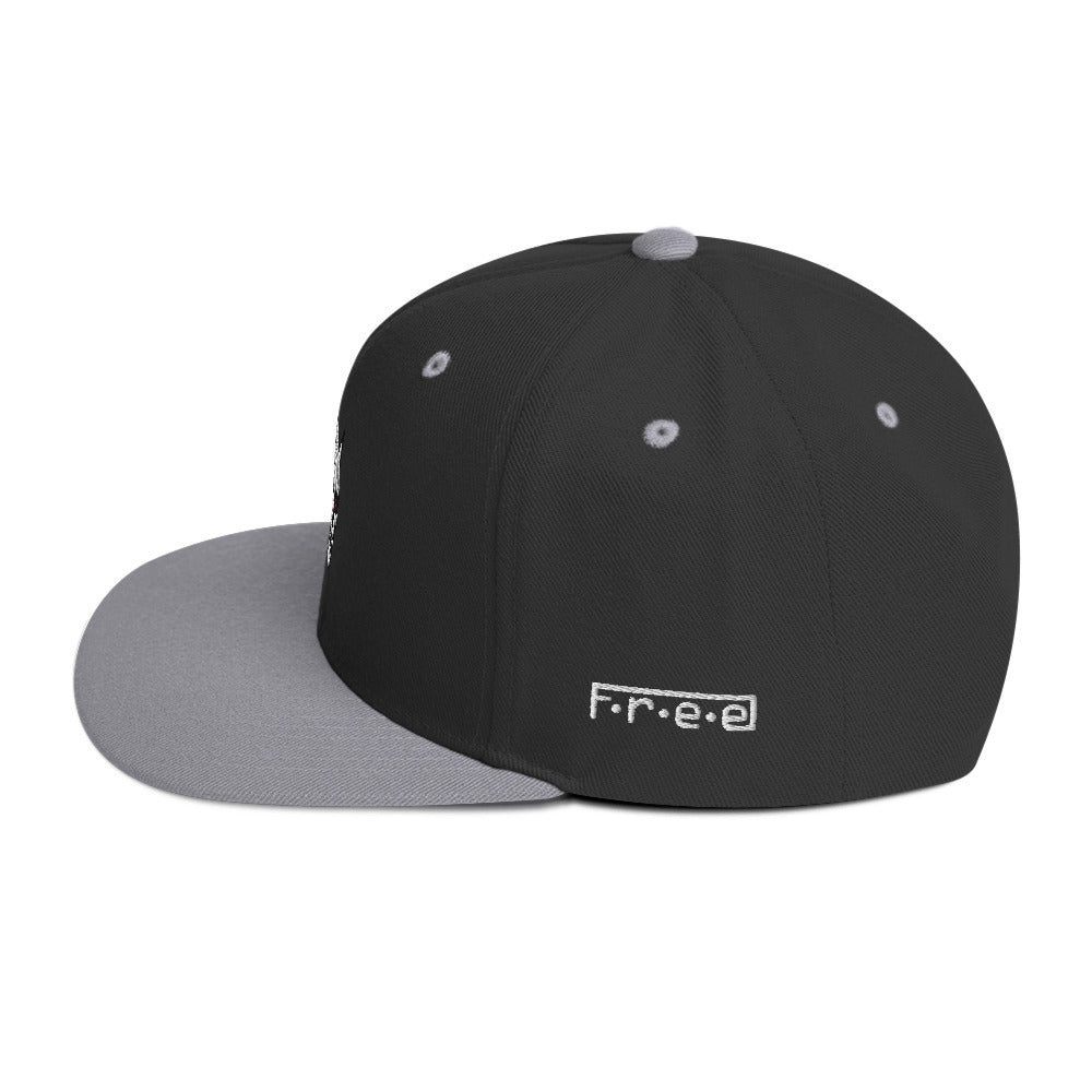 F.r.e.e two skull snapback hat